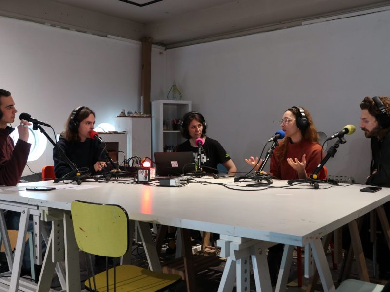 Emission radio en direct, radio RapTz, Marcos Uriondo et Charlie Malgat, invitée des la Cité internationale des arts, mars 2022